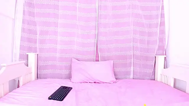 Henry_and_Lucy webcam