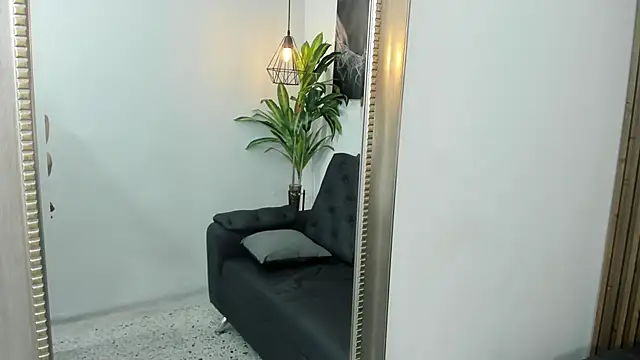 Wet-Fantasy-Girl webcam