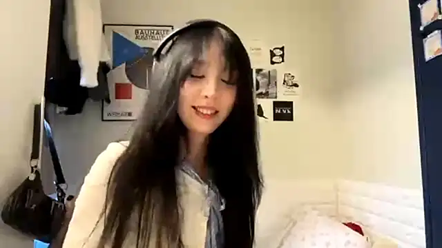 LeonoreCriger webcam