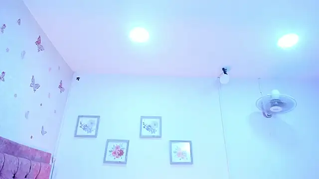 Trinity-presley webcam