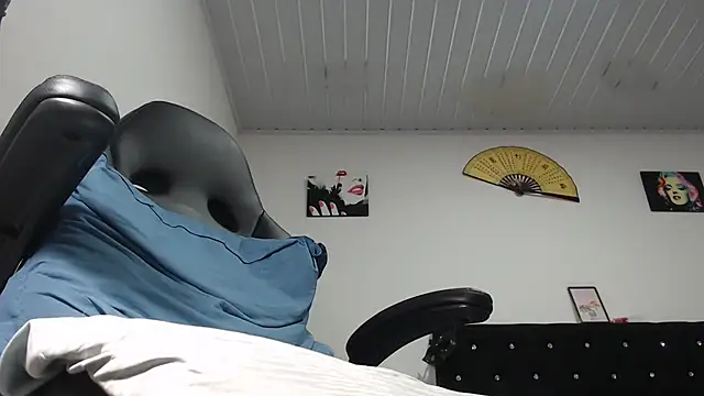 pamelabigcock69 webcam