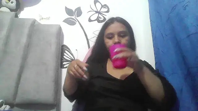 Charis_21 webcam