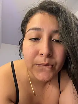 evelyn_1702 webcam