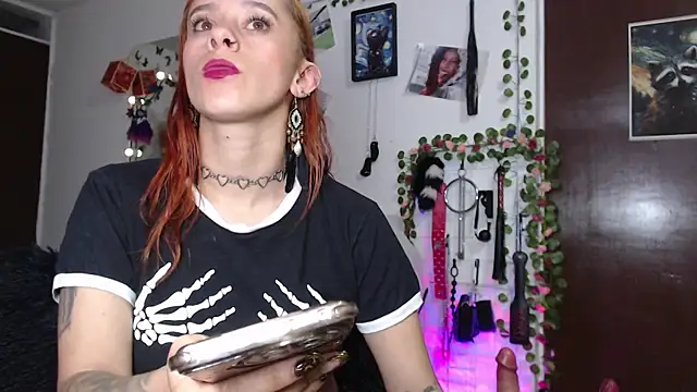 Lexxii_hot_col webcam