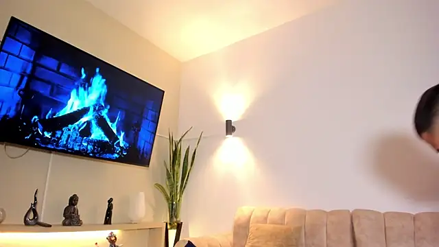 Honey_luxury_cute webcam