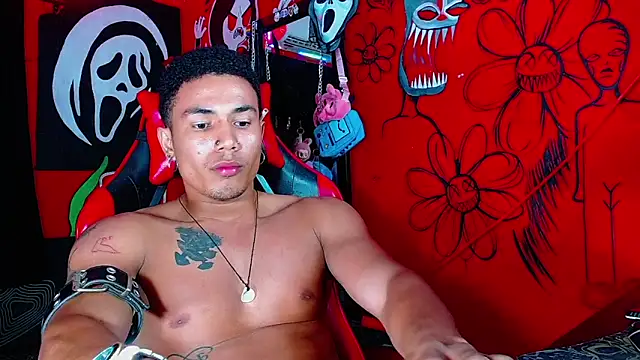 Nikkithebeastx webcam