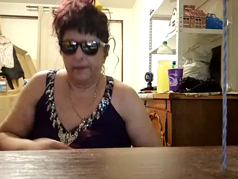 Samantha_Squirt@xh webcam