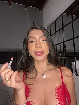 Ninaa_Rosee webcam