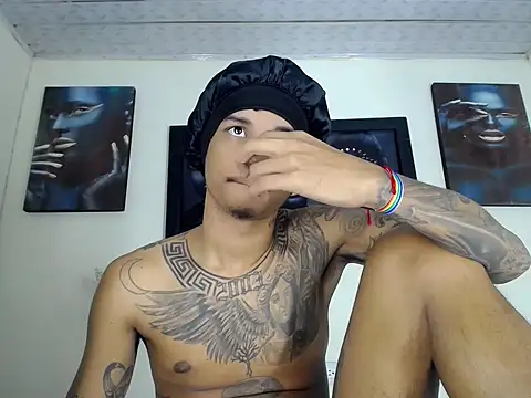 Tatoo_Noah webcam