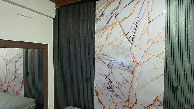 big_tits_in_your_face webcam