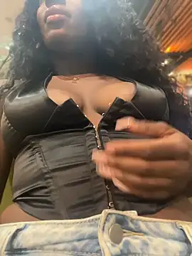 ZarahFerreira webcam