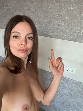 LillySquirtShot webcam