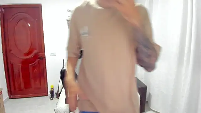 DmitriSanders webcam