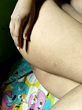 Romantic-Couple999 webcam