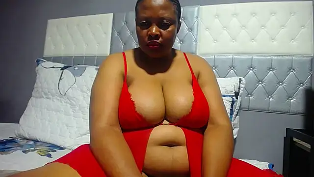 SEXYBUSTYEBONYXX webcam