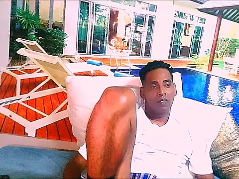 IndianHunk01 webcam