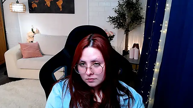 Hennessy_bunny webcam