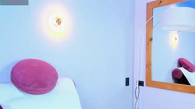 Travis_lenox_ webcam