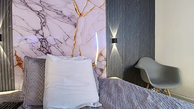 big_tits_in_your_face webcam