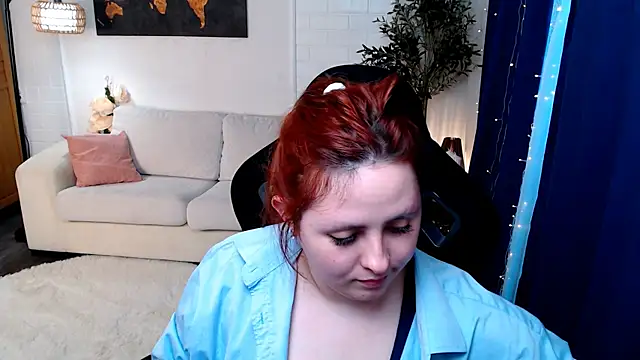 hennessy_bunny (F young) - change the outfit to an outfit with tigh