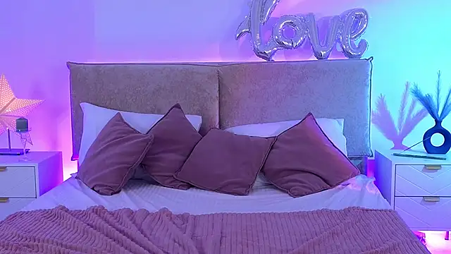 jules_night (T teen) - show dick