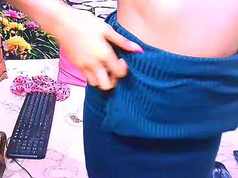 indianpretty14u2luv (F teen) - MAKE ME SMILE GENTS😏❤