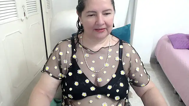 leonela_69 webcam