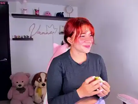 Vannessa__Shy webcam