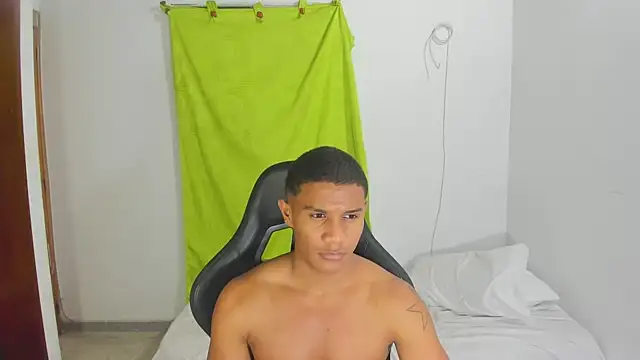 corzoethan - Corzoethan's free webcam - UK Sex Cams