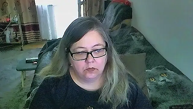 sex2 (F mature) - naked, squirt