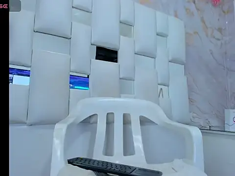 Mariam_Rossee webcam