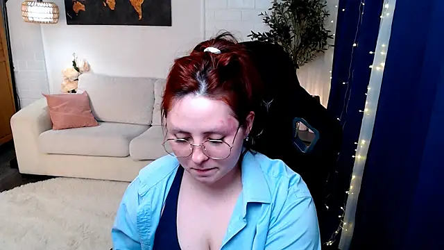 Hennessy_bunny webcam