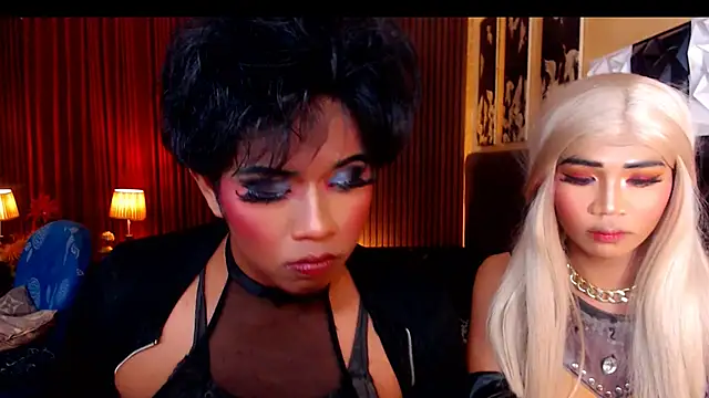 SeductiveTiara webcam