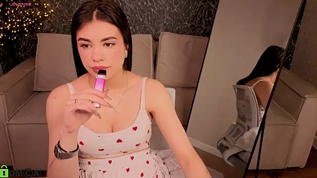 Alisha_Blakee webcam