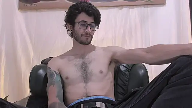 Loggan_donnelly webcam