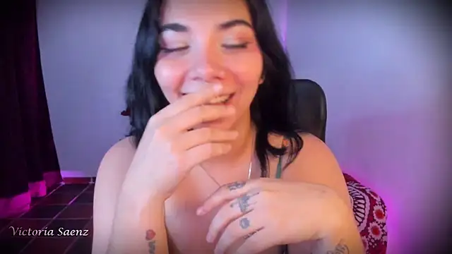 victoriaasaenz_ webcam