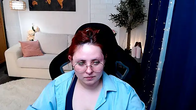 Hennessy_bunny webcam