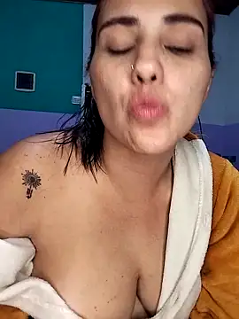 kariciasecreta webcam