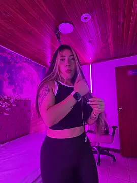 ManuelaVeeleez webcam