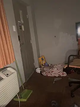 Stressreliever82 webcam