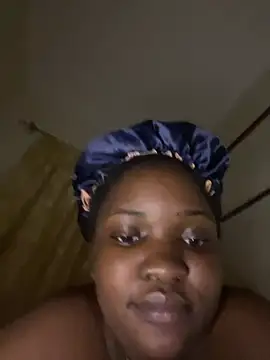 sweet18creamybigpussy webcam