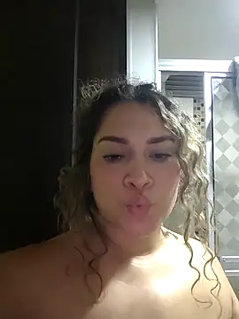 Sara_smiiith211 webcam