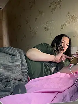 Naughtbaby_2025 webcam