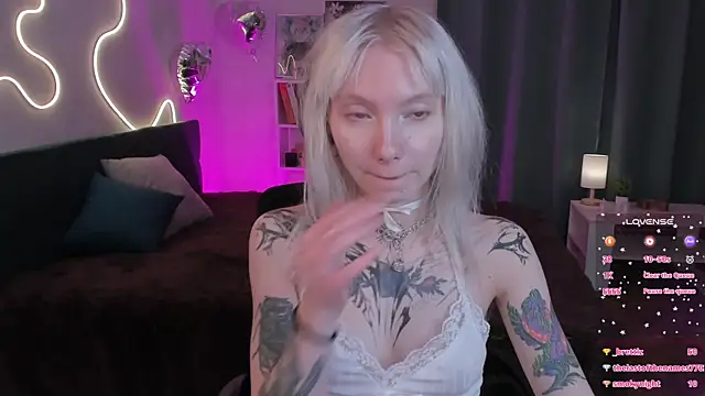 tattoo_art_baby webcam