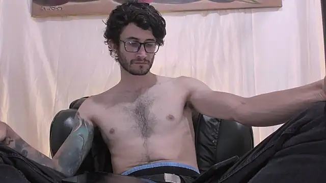 Loggan_donnelly webcam