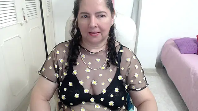 leonela_69 webcam