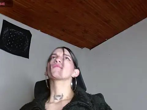 Scarlett_crastrawberry webcam