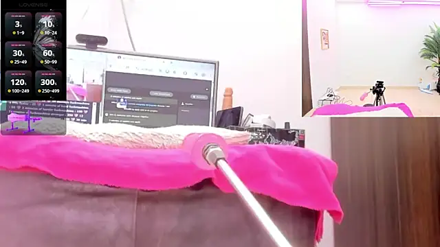 Paulina_Davis_ webcam