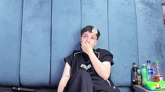 megan_thompson_ - Megan_Thompson_'s free webcam - UK Sex Cams