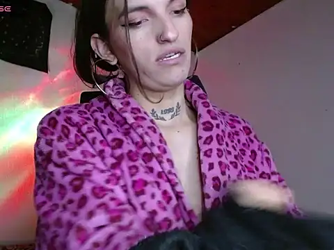 Scarlett_crastrawberry webcam